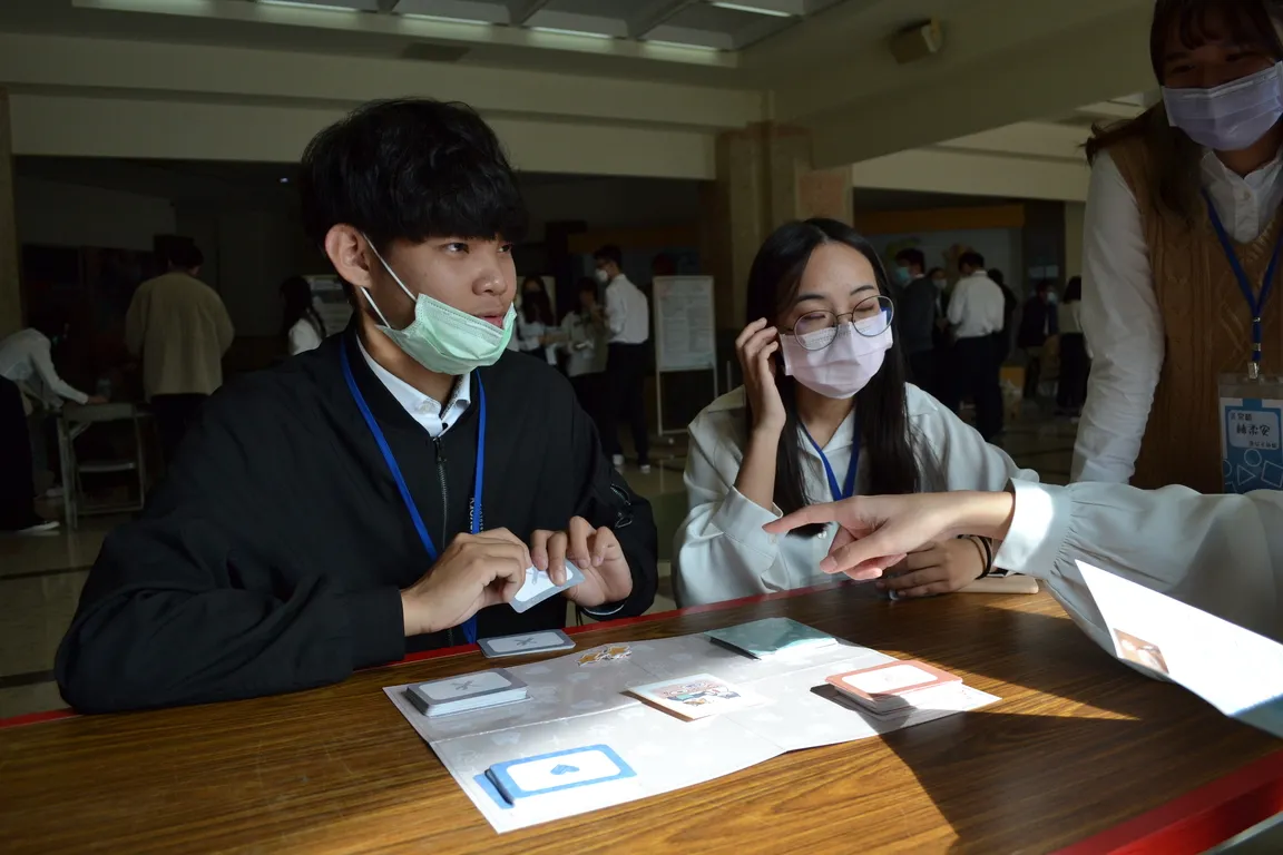 大學部-110學年度畢業專題成果發表會 第9張