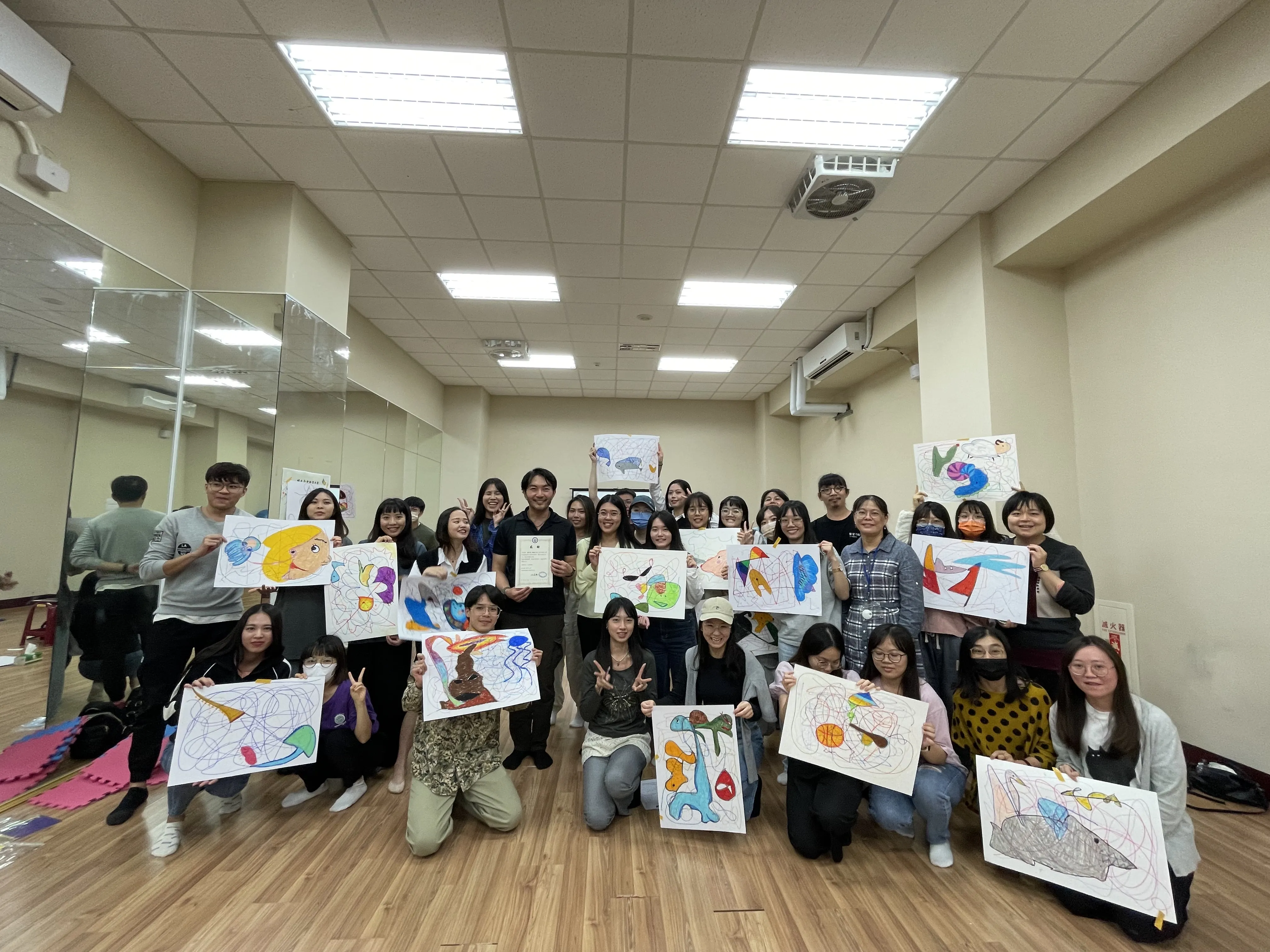 112學年度-112.12.10-表創性藝術治療工作坊 第2張