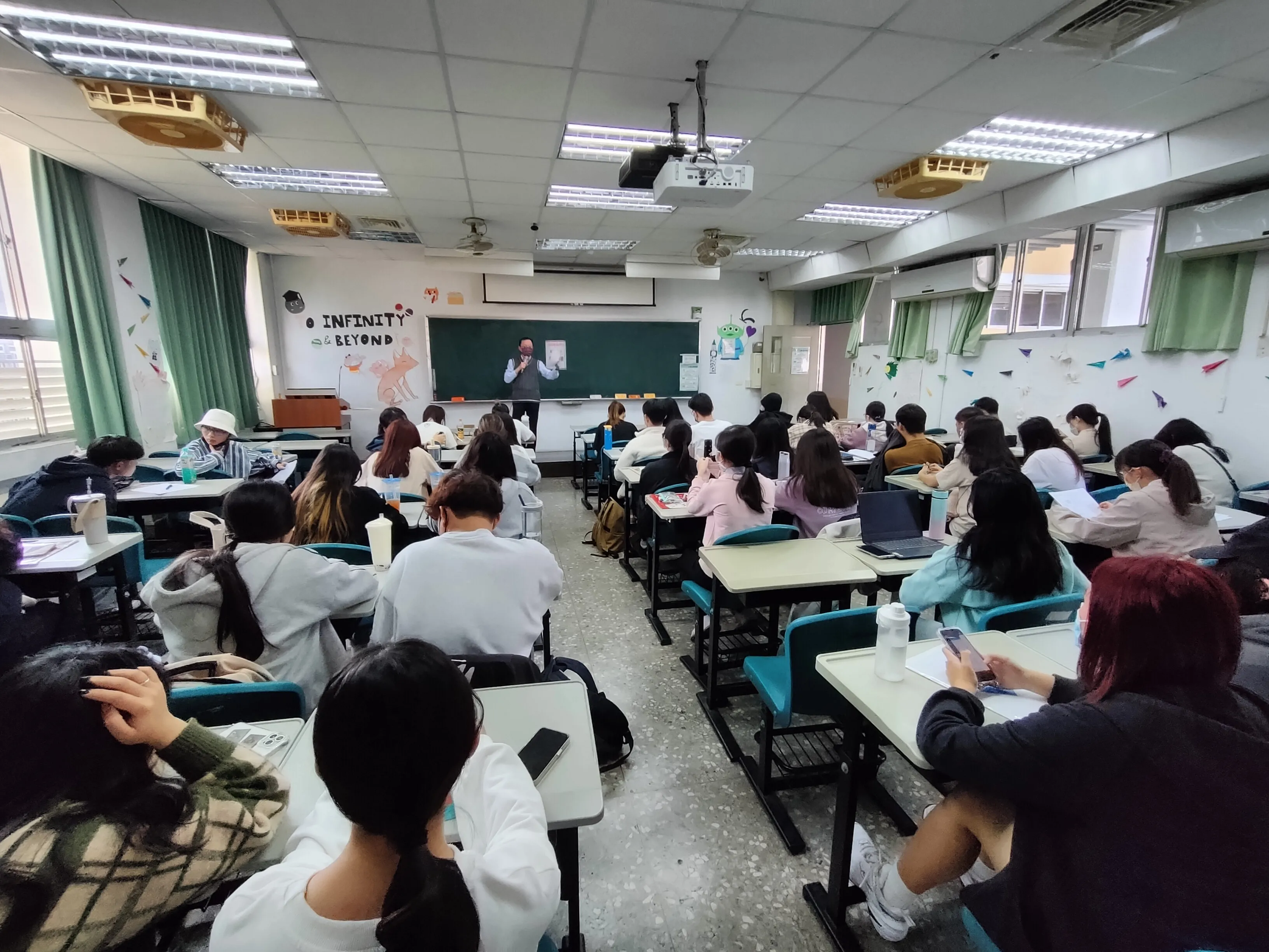 112學年度選課輔導 第1張