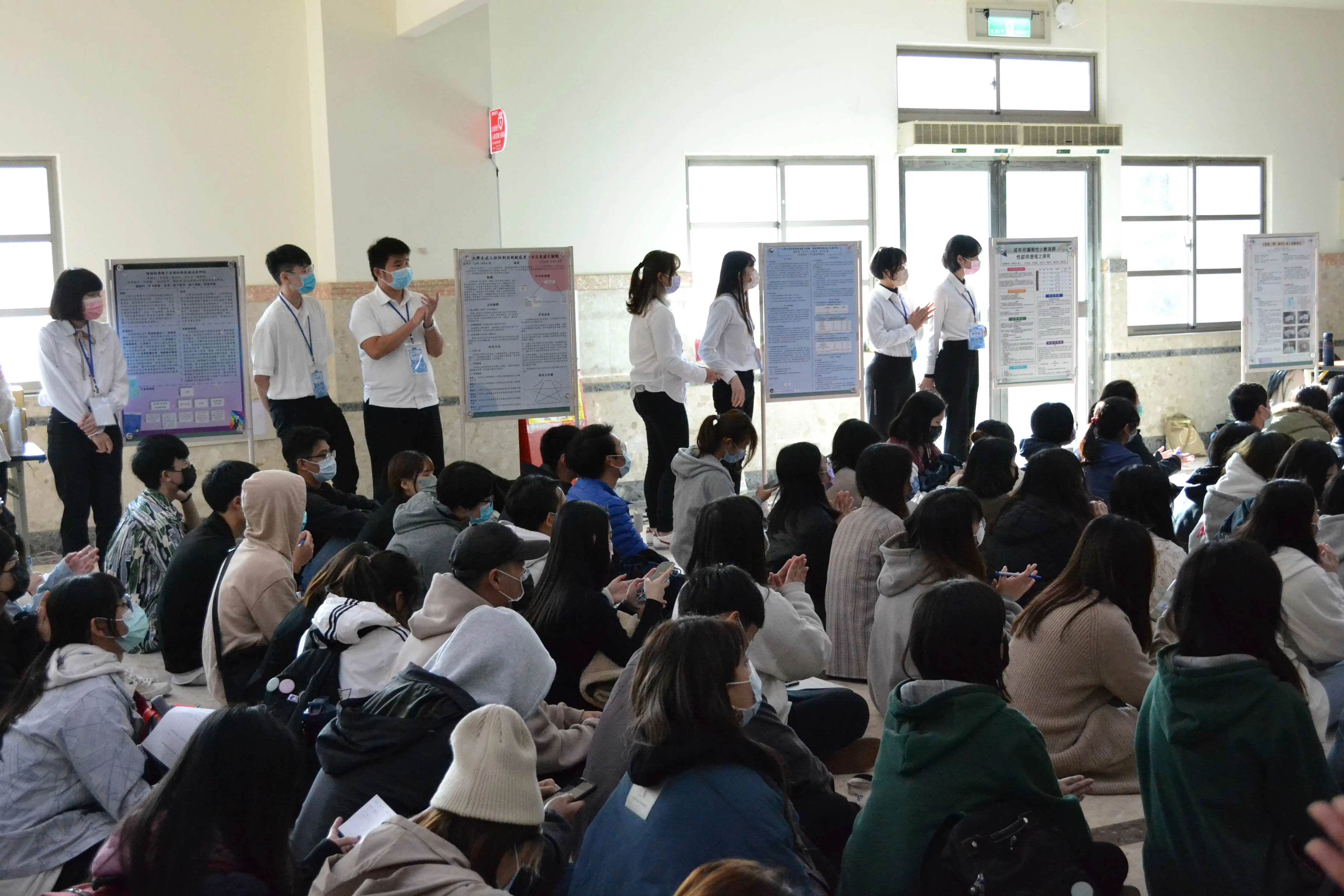 大學部-110學年度畢業專題成果發表會 第3張